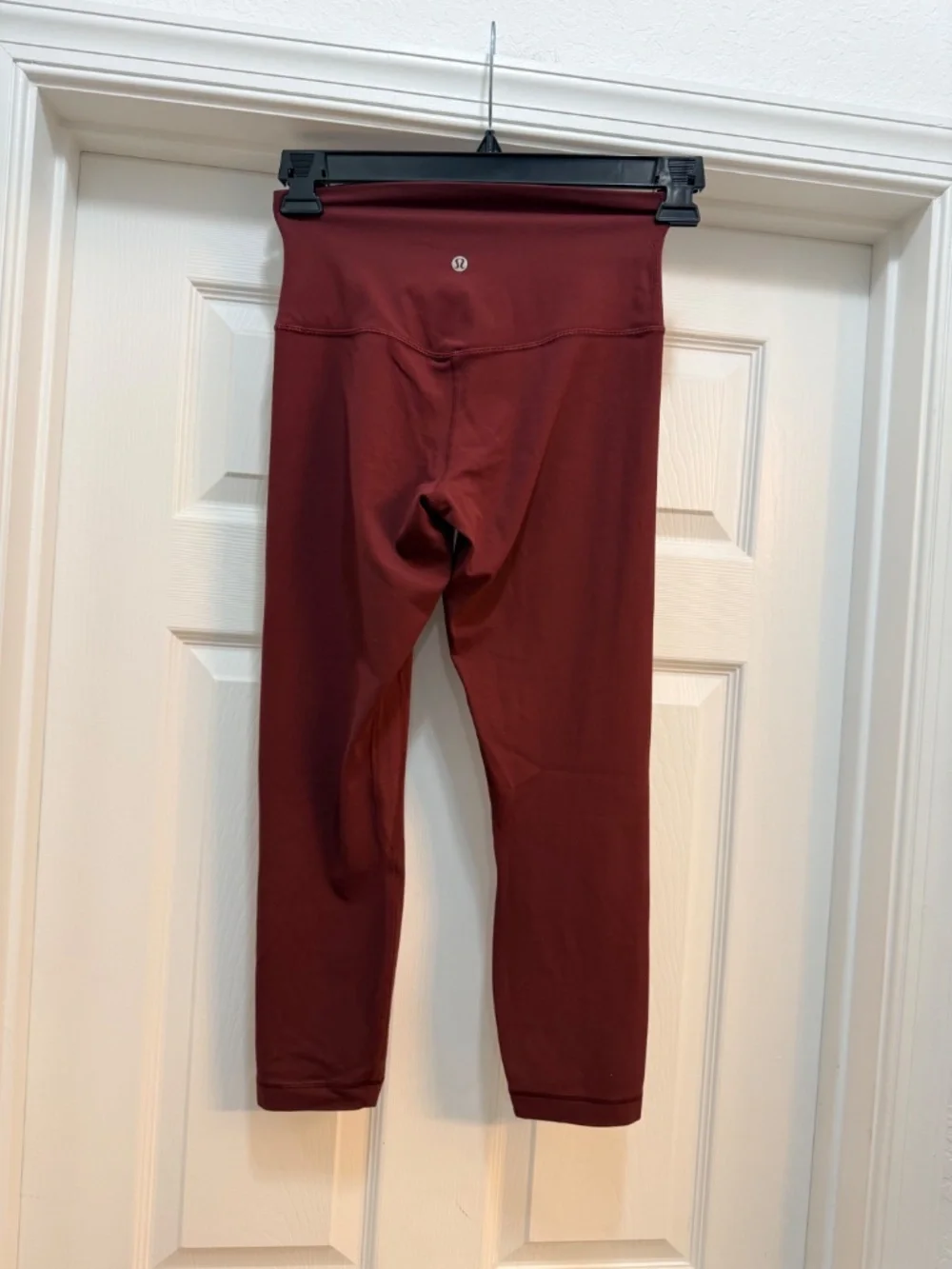 Lululemon Chocolate Brown‎ High Rise Cropped Leggings Size 2-4 Yoga Athleisure